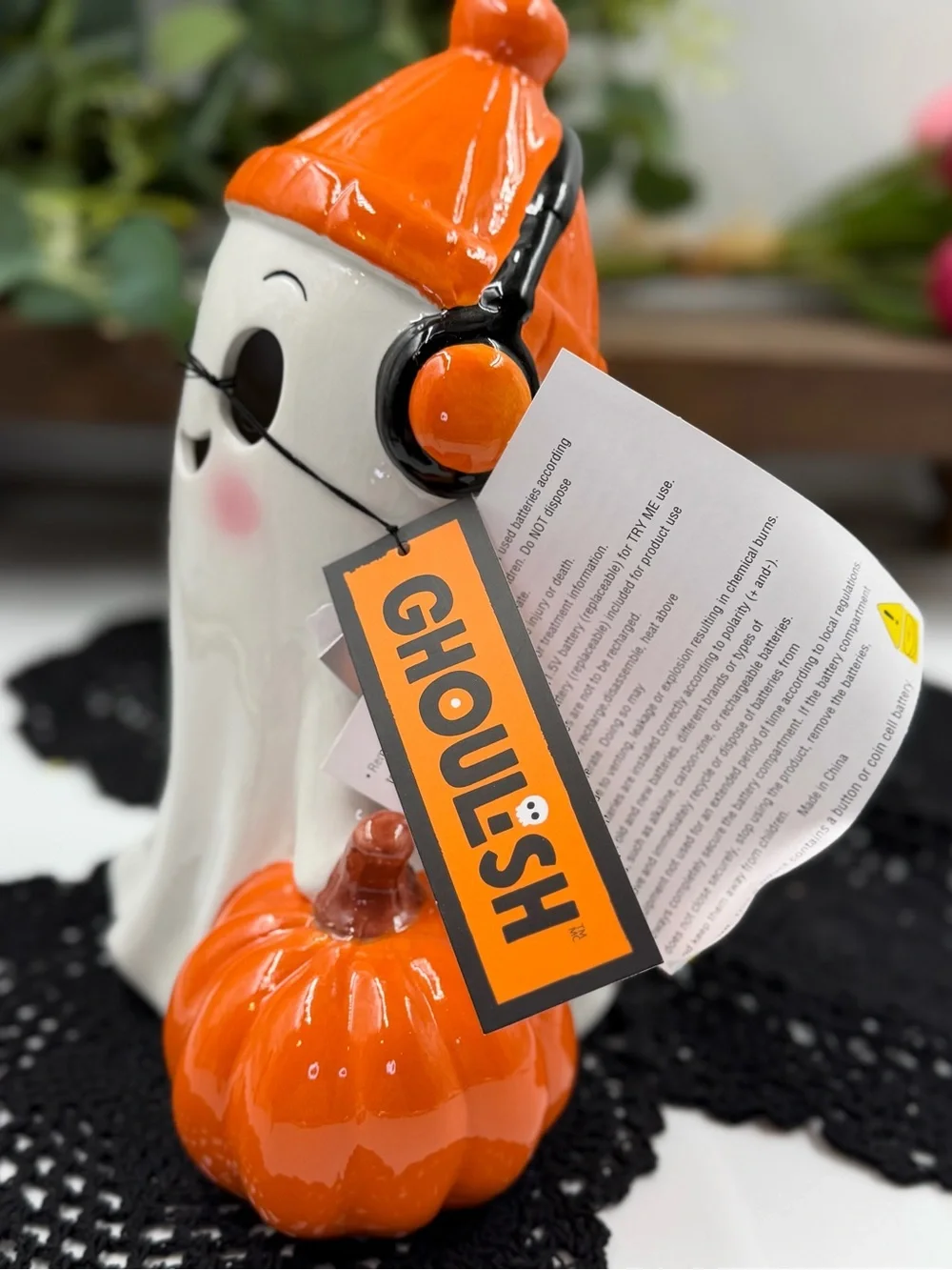 new 2026 ghoulish light up ghost with headphones pumpkin decor nwt